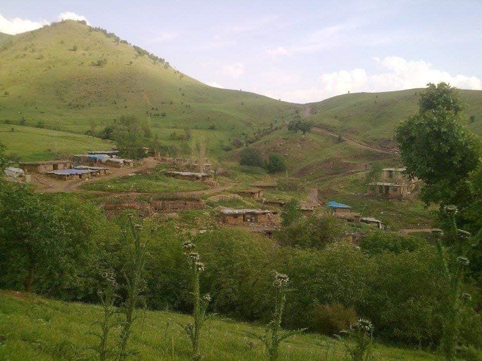 کرین و فرۆشتن لە بارێ گەورە ( Bare Gawra Village )