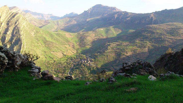 کرین و فرۆشتن لە فەقیان ( Faqian Village )