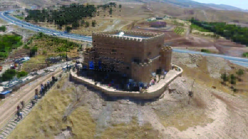 کرین و فرۆشتن لە خانزاد ( Khanzad )