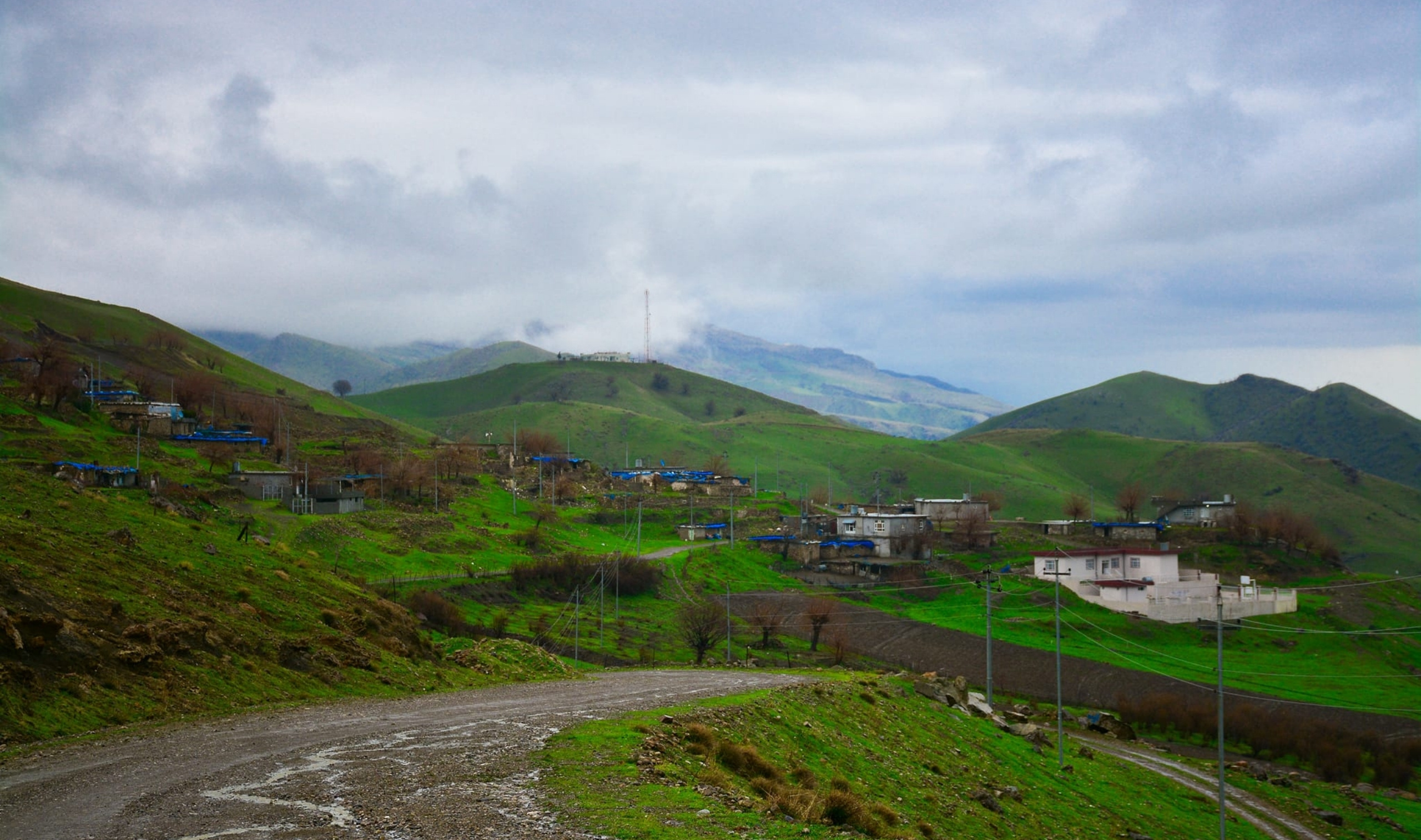 کرین و فرۆشتن لە خڕنوک ( Khrnuk Village )