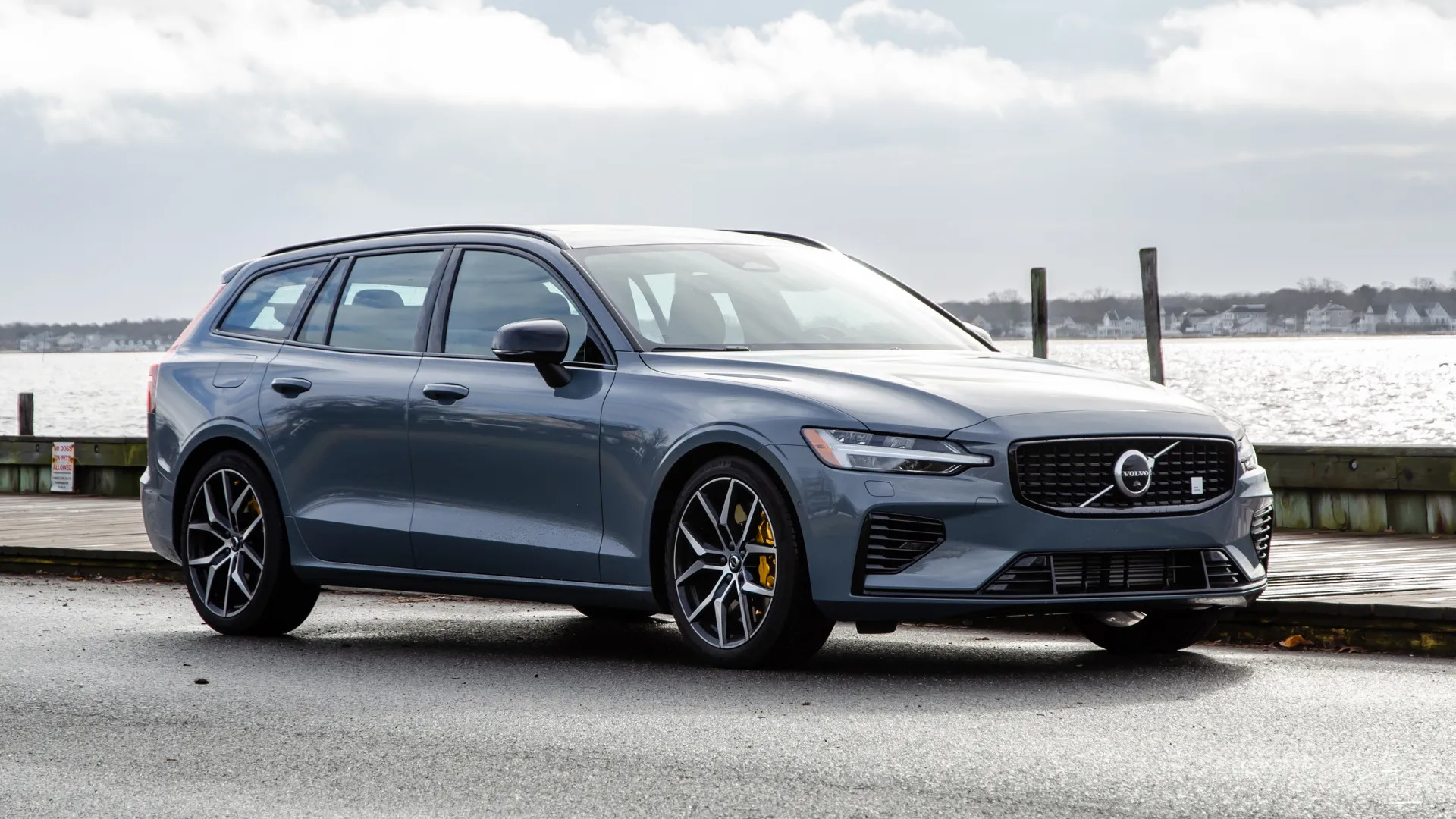 ئۆتۆمبێلی Volvo V60