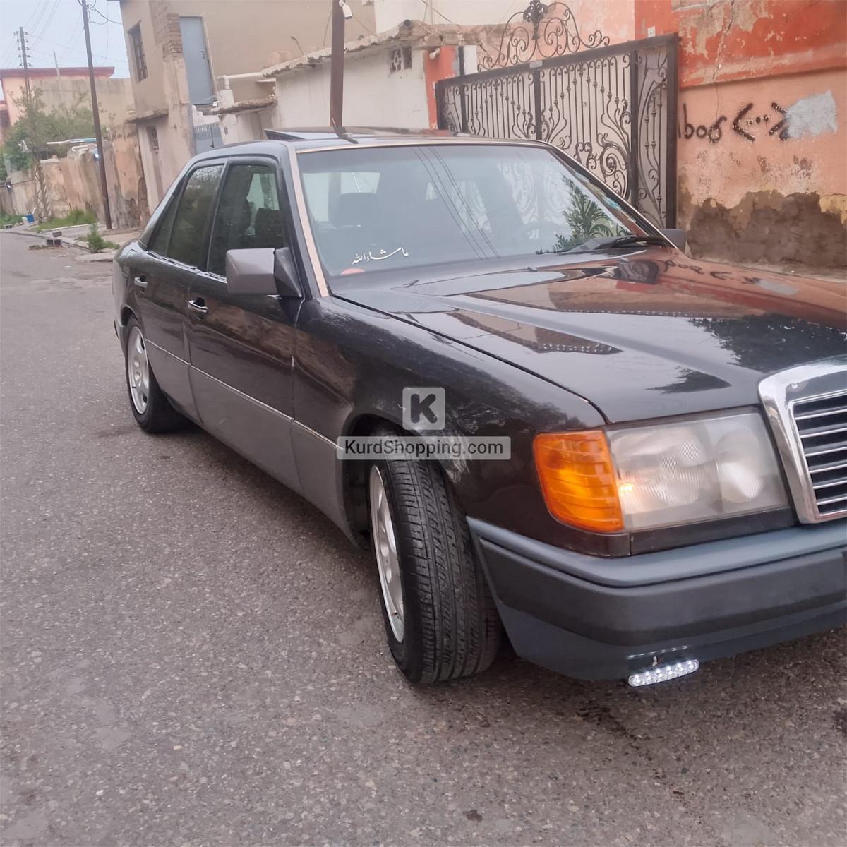 Mercedes Benz 300 1992