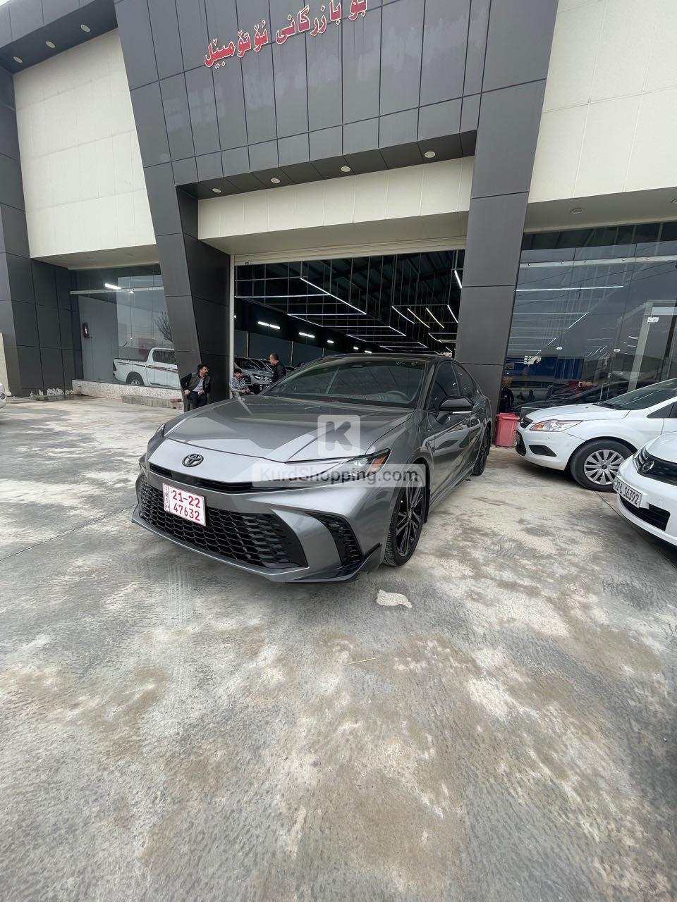 Toyota Camry 2025