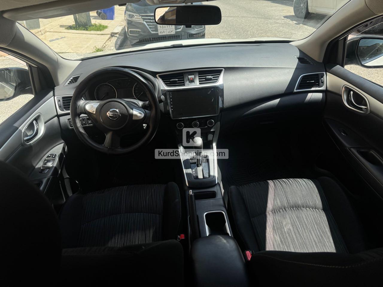 Nissan Sentra 2024