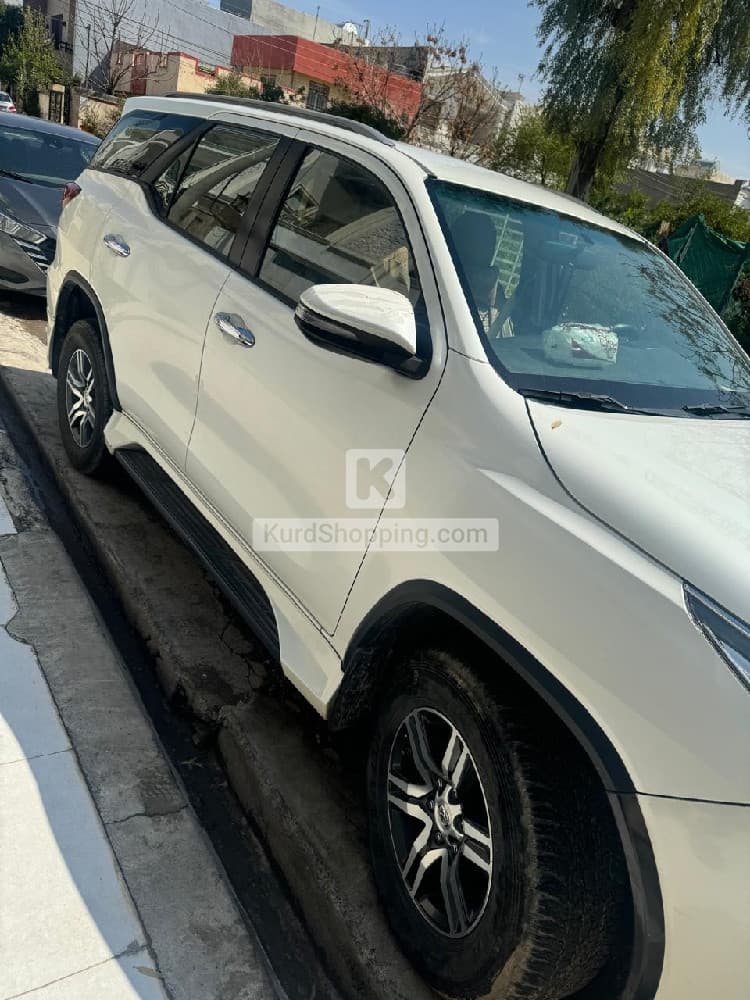 Toyota Fortuner 2020