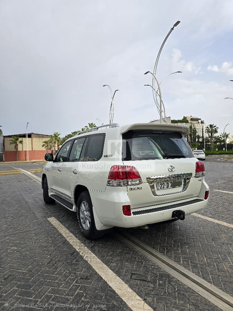 Toyota Landcruiser 2011