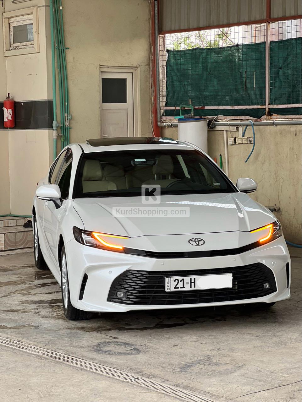 Toyota Camry 2025