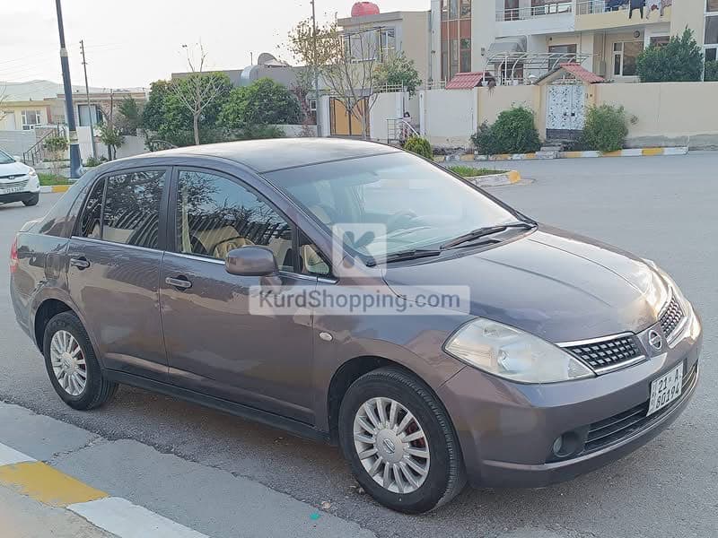 Nissan Tiida 2008