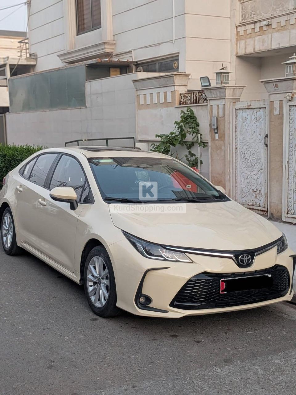 کرۆلا تاکسی ٢٠٢٥ هایبێرد