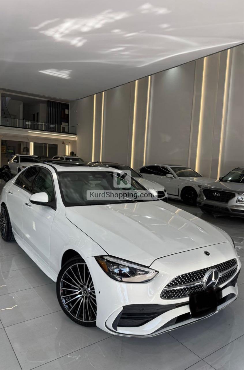 Mercedes Benz 300 2024
