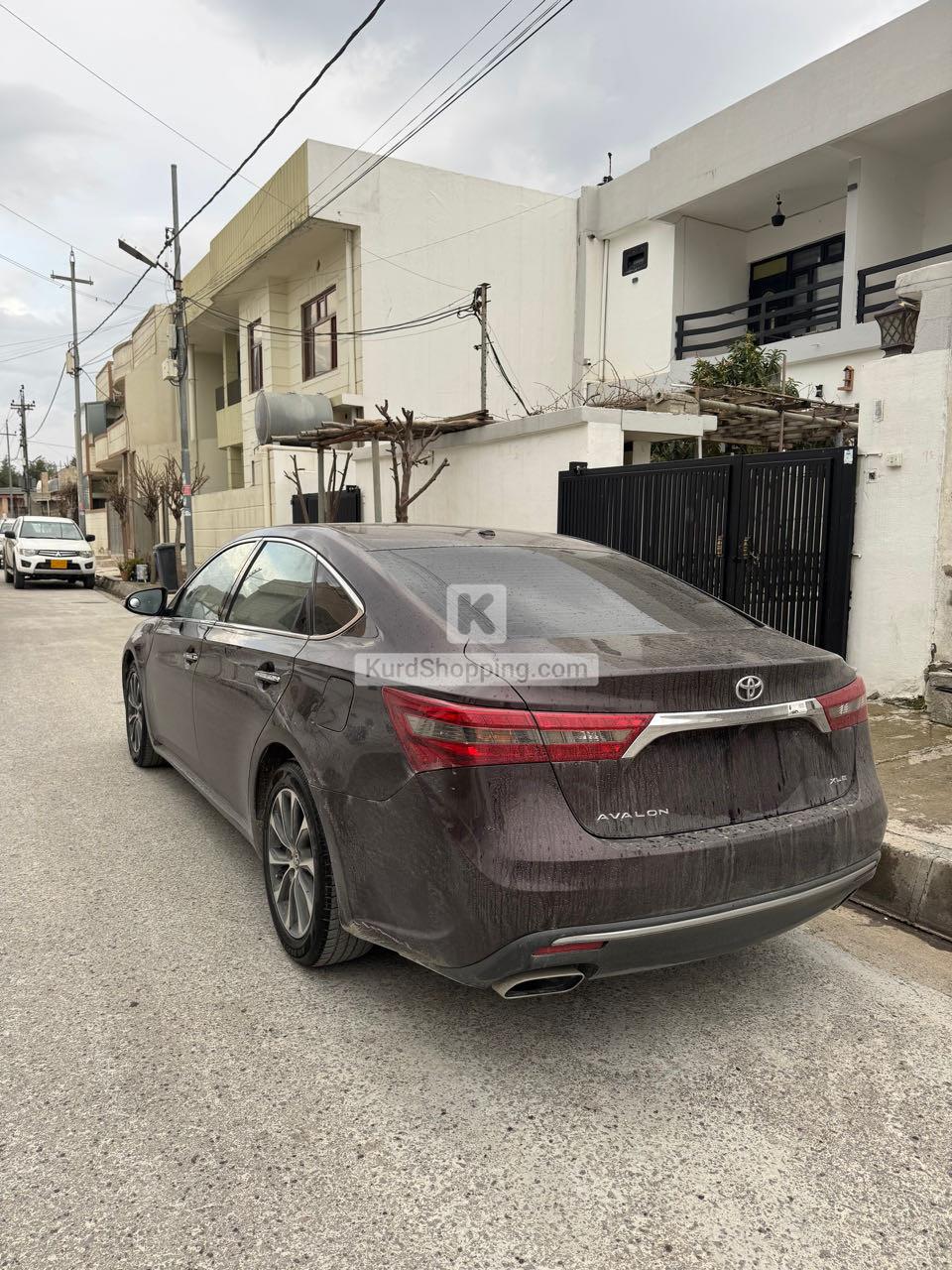 Toyota Avalon 2016