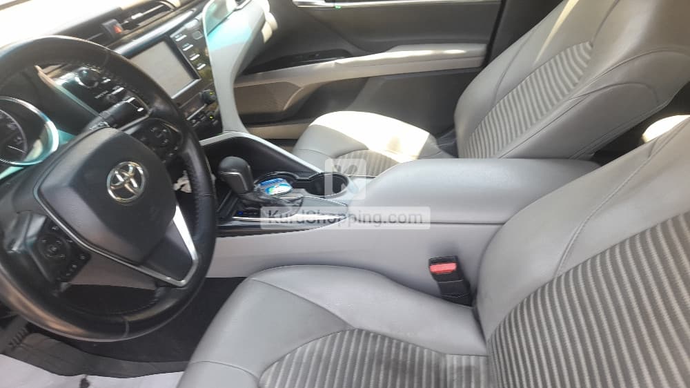 Toyota Camry 2018