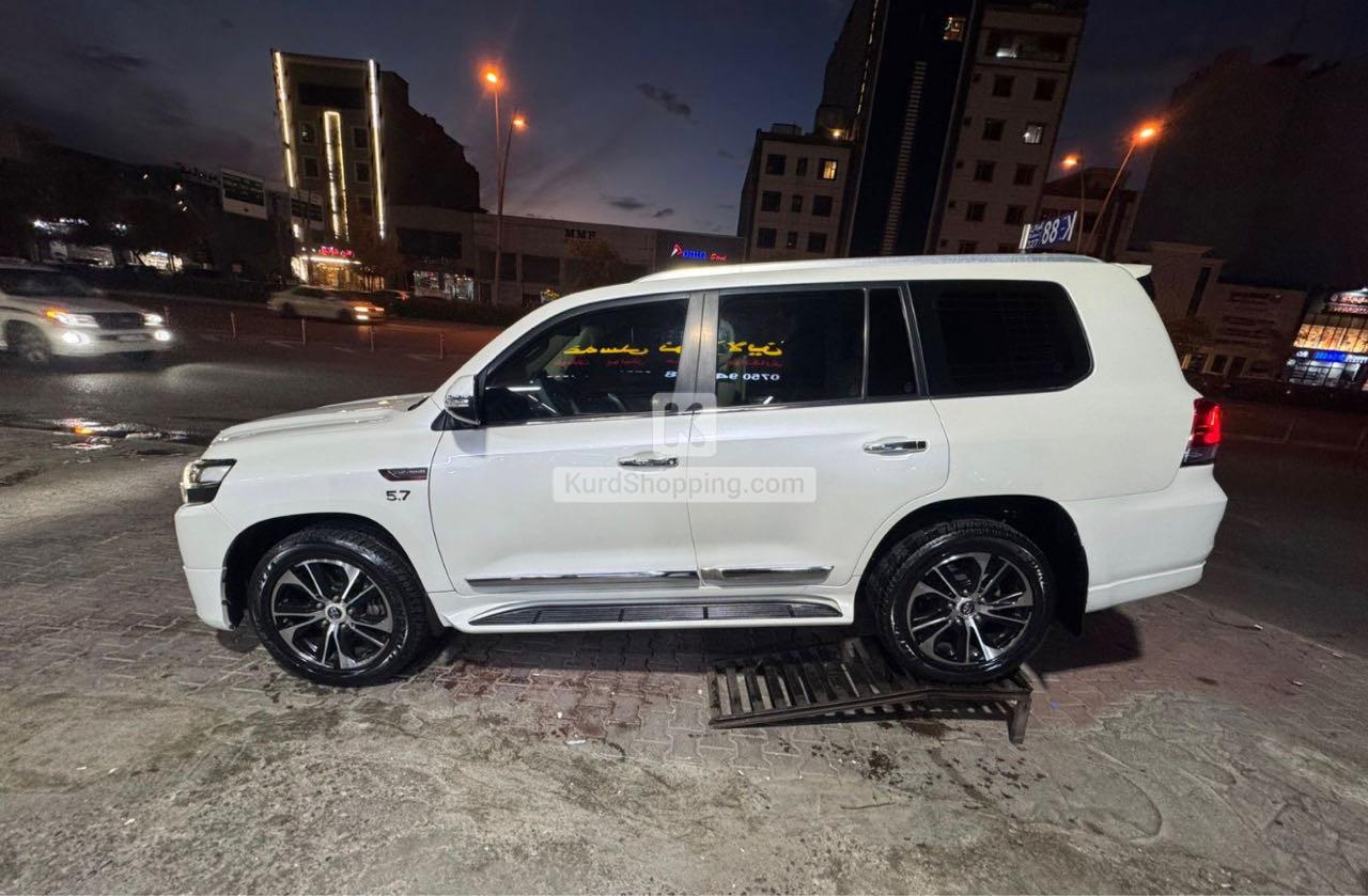 Toyota Landcruiser 2017