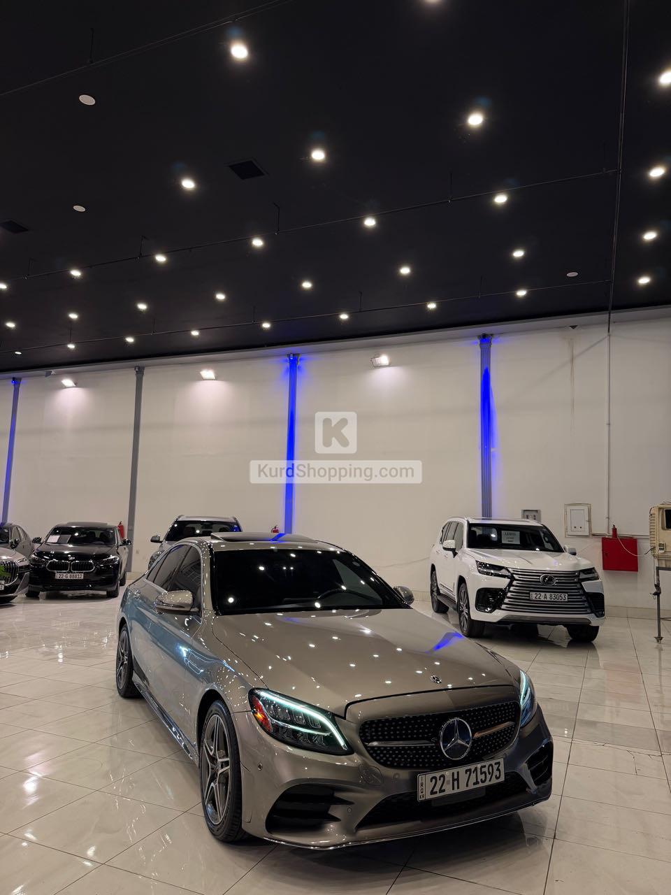 Mercedes Benz 300 2020