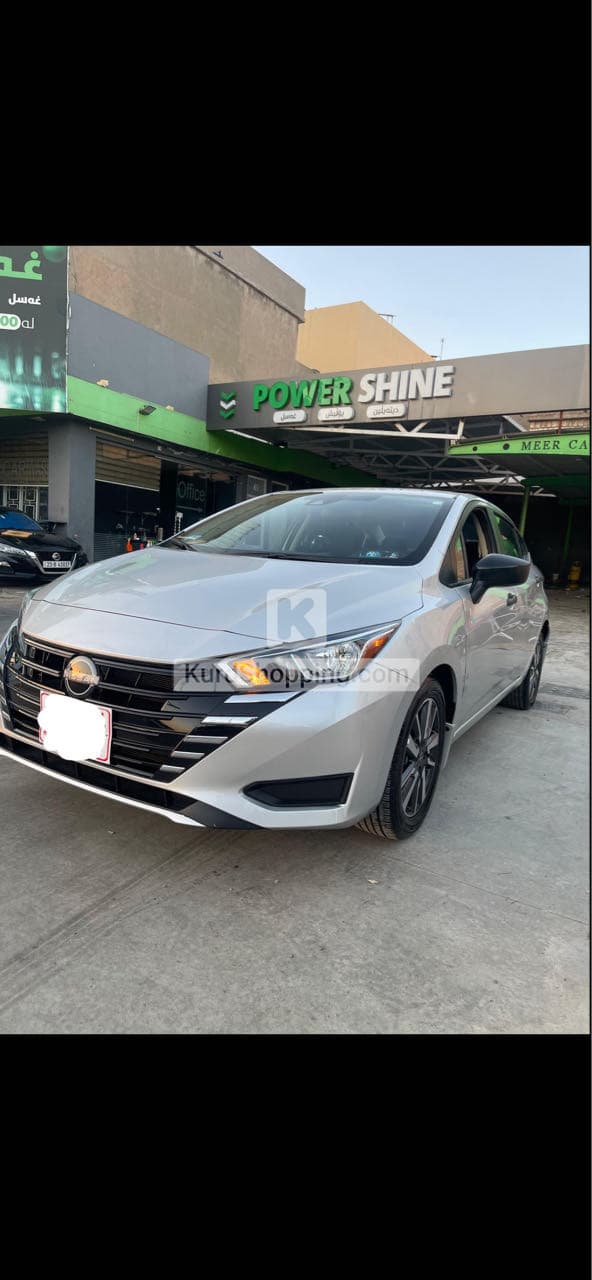 Nissan Versa 2024