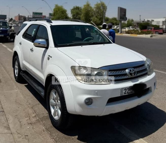 Toyota Fortuner 2010