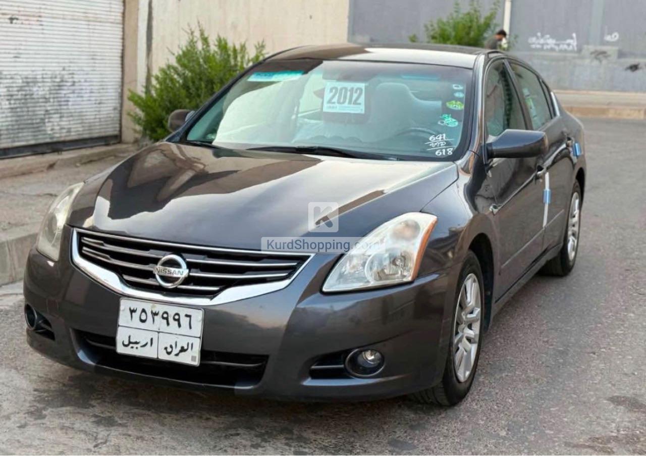 Nissan Altima 2012
