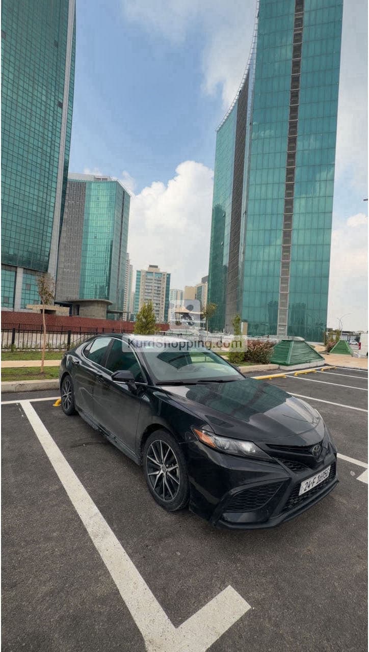Toyota Camry 2022