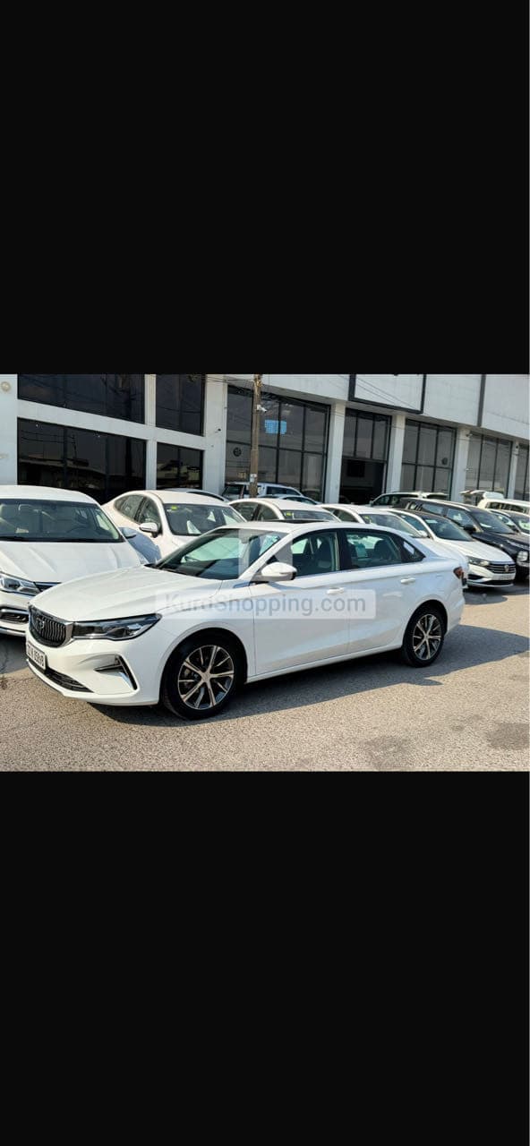 Geely Emgrand 2024
