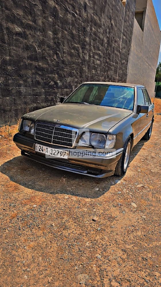 Mercedes Benz E-Class 1990
