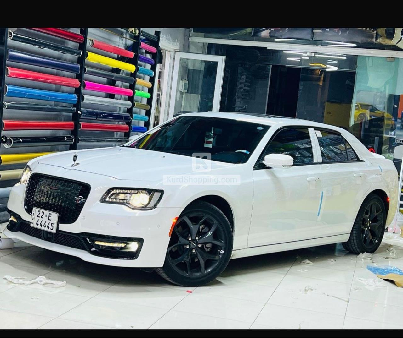 Chrysler 300S 2023