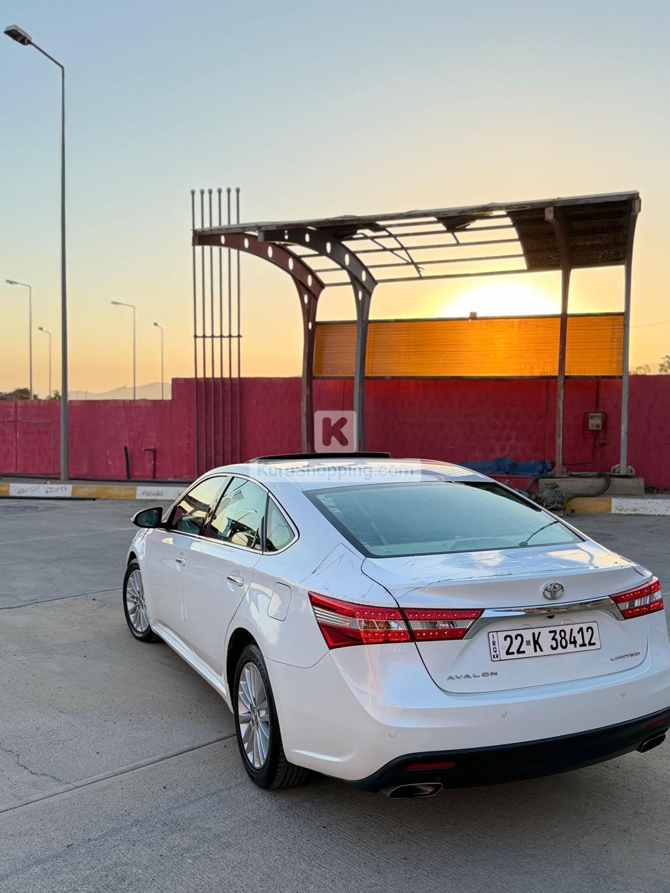 Toyota Avalon 2015