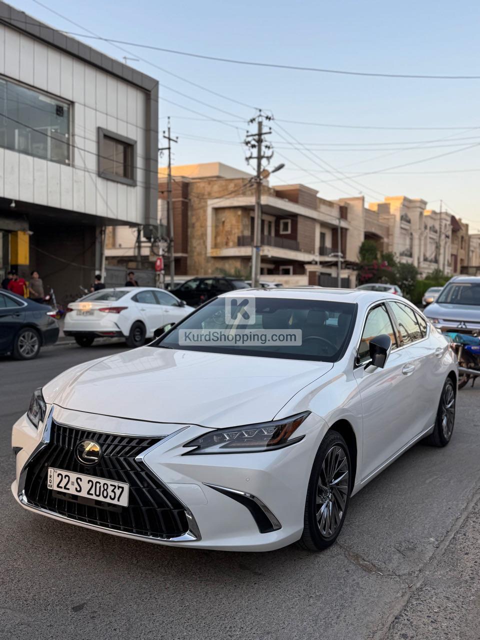 Lexus ES350 2025
