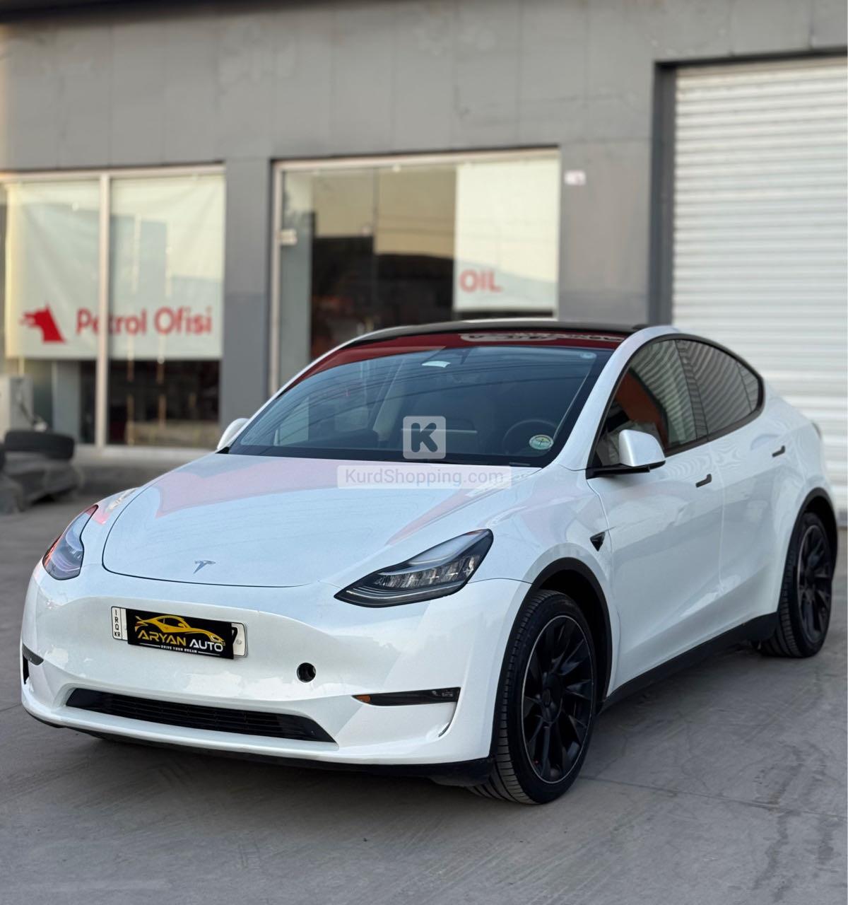 Tesla Model Y 2023