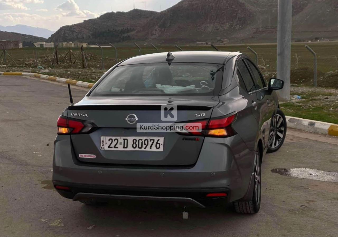 Nissan Versa 2021