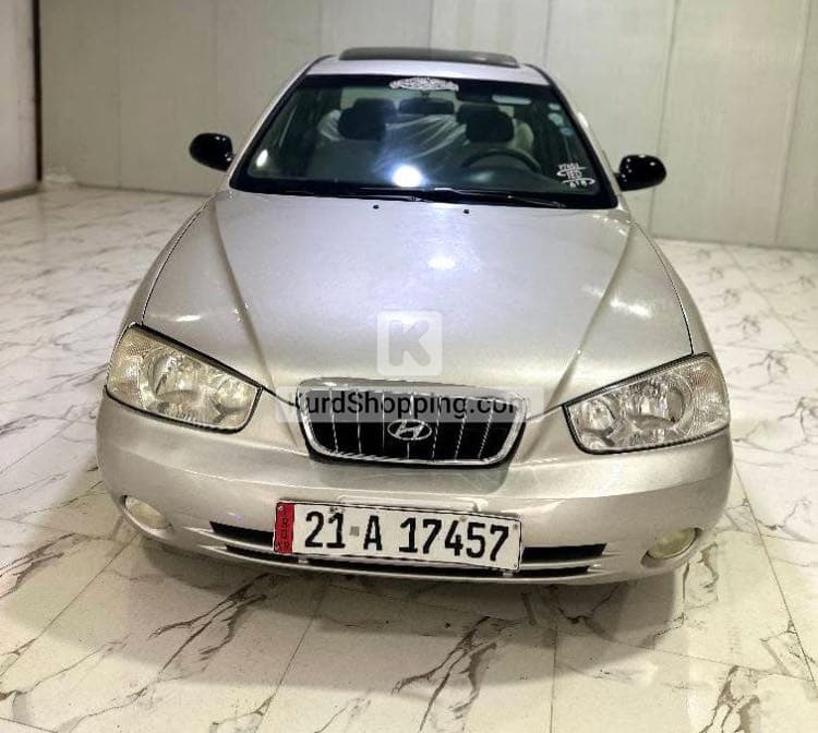 Hyundai Elantra 2001
